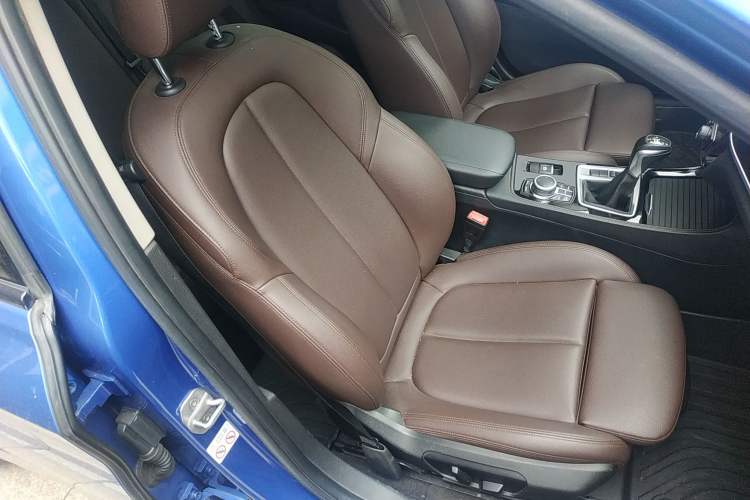 Used BMW 1 Series 2019 120i Leading Model M Sport Package Right Front Seat