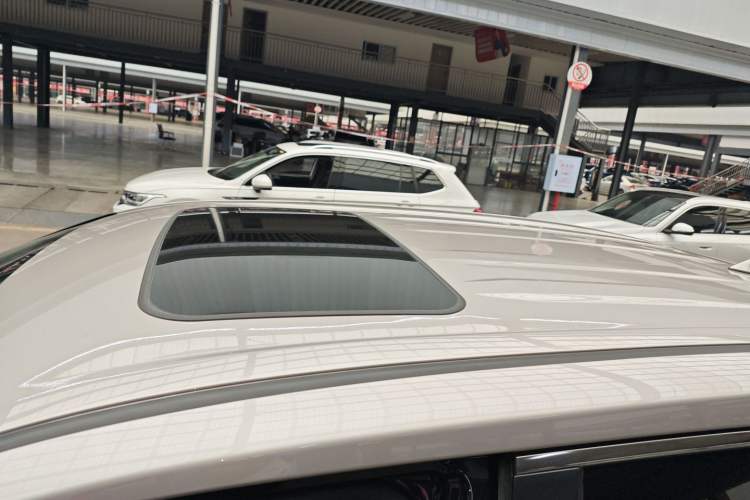 Used Toyota Wildlander 2022 2.0L CVT 4x4 Luxury PLUS Edition Roof