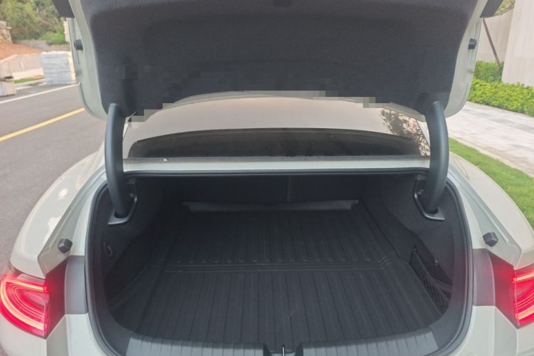 Used Xiaomi Auto SU7 2024 Rear-Drive Long-Range Intelligent Driving Version