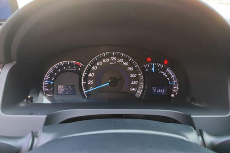 Used Toyota Camry 2016 2.0G 10th Anniversary Leading Edition
