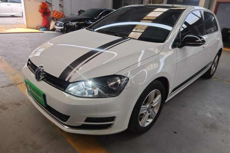 Used Volkswagen Golf 2017 1.6L Automatic Comfort Million-Vehicle Anniversary Edition