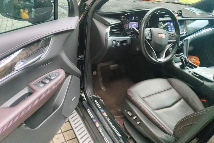 Used Cadillac XT6 2021 2.0T Six-Seater Four-Wheel-Drive Luxury Version