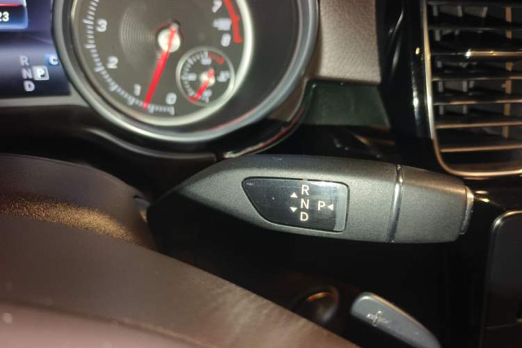 Used Mercedes-Benz GLE-Class 2016 GLE 400 4MATIC U.S. specification
