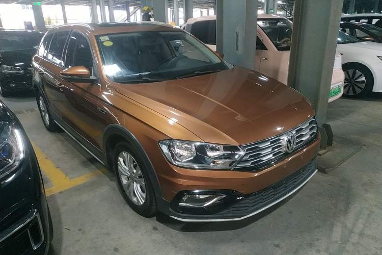 Used Volkswagen C-TREK 2018 230TSI Manual Comfort Version
