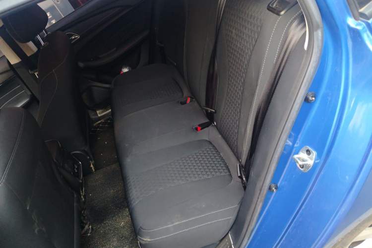 Used Roewe i5 2019 1.5L Automatic 4G Connected Langyue Edition
