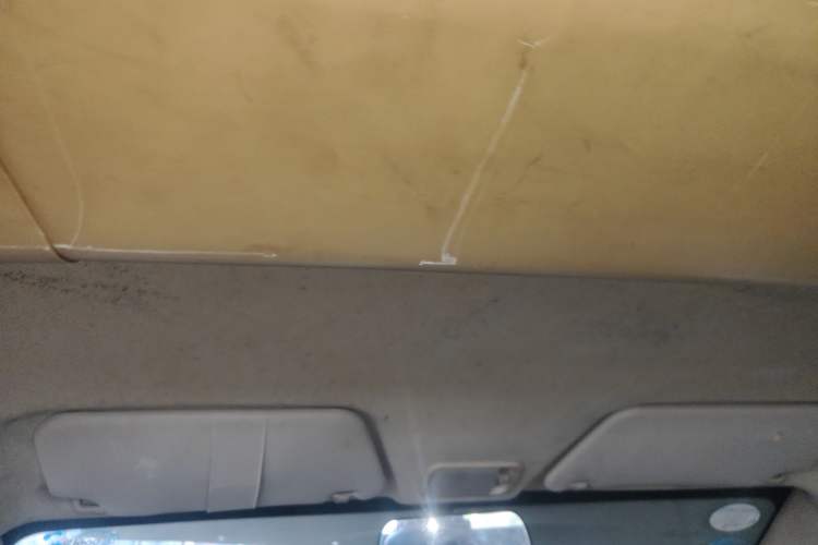 Used Wuling Hongguang 2014 1.2L Standard Model China IV