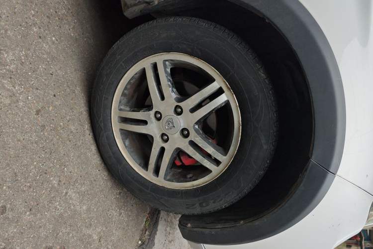 Used CHANGAN OSHAN Olisway 2015 X6 1.4L IMT Flagship Edition Right Front Wheel Hub