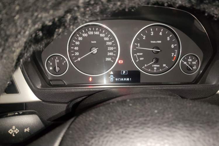 Used BMW 3 Series GT 2017 320i Sport Edition
