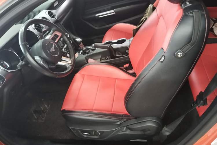 Used Ford Mustang 2015 2.3T Automatic U.S.-Spec Version