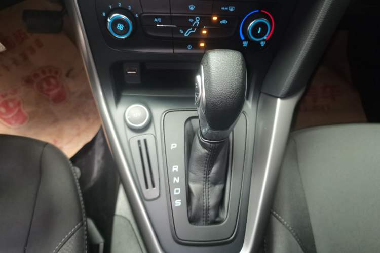 Used Ford Focus 2017 Hatchback 1.6L Automatic Comfort Plus SmartDrive Edition
