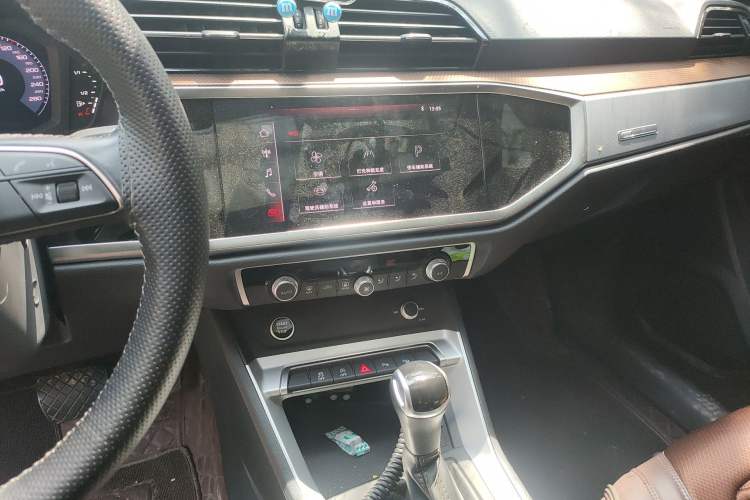 Used Audi Q3 2021 35 TFSI Fashionable and Elegant Model
