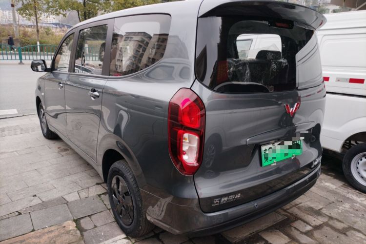 Used Wuling Hongguang New Energy 2025 Extended-Range Hybrid 50KM Comfort Version
