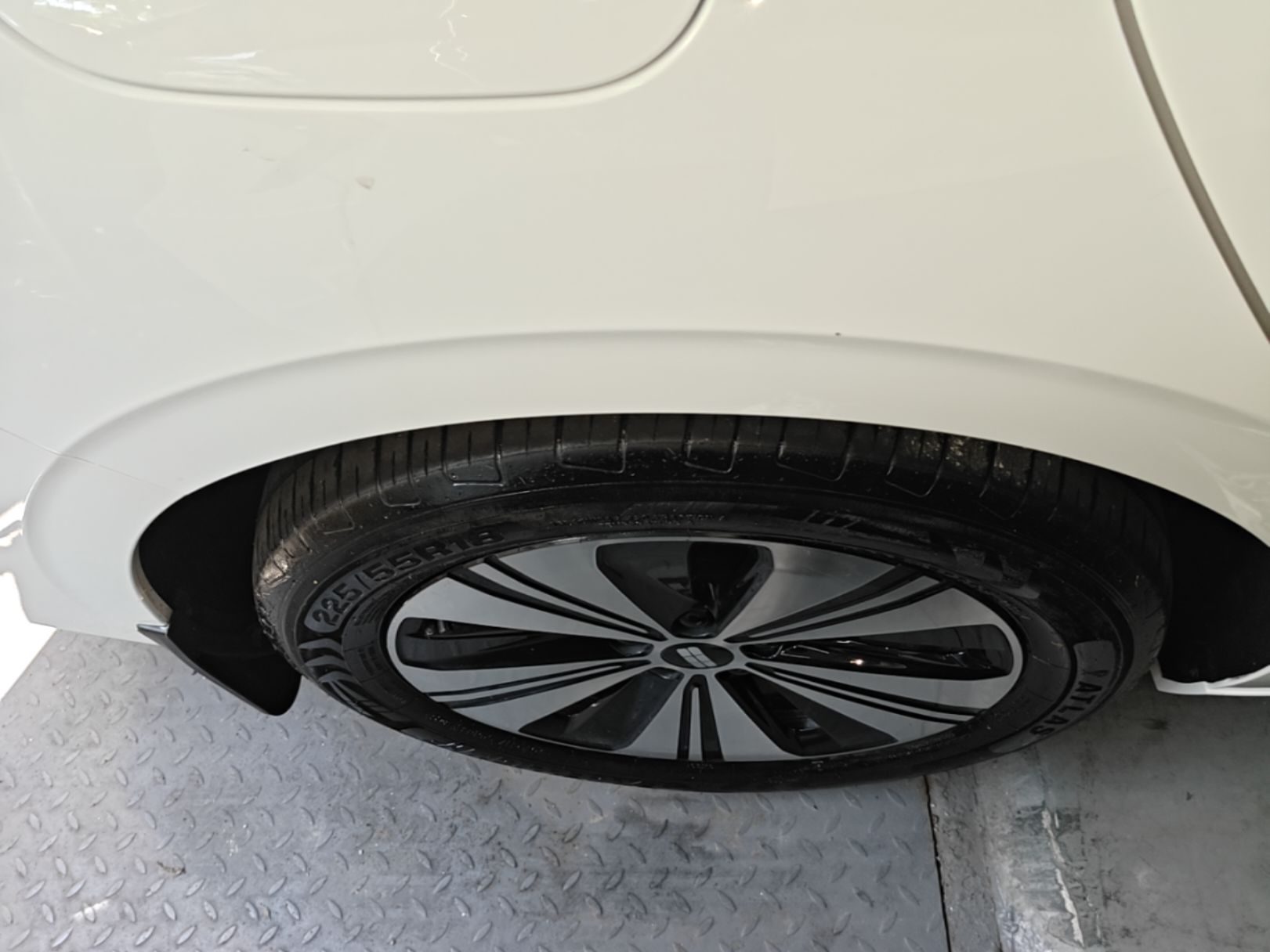 Geely Galaxy A7 2025 Model EM-i 150km Long-Distance Edition — снимка 11