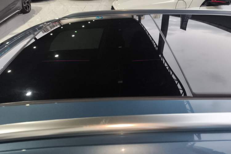 Used Volkswagen Variant 2018 380TSI Two-Wheel Drive Comfort Edition
