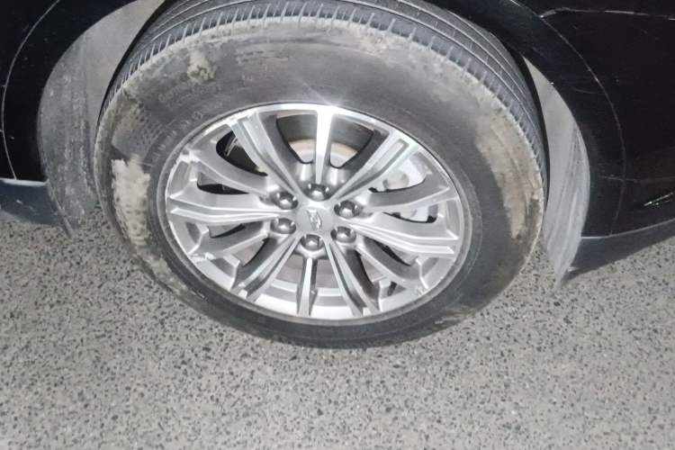 Used Cadillac XT5 2018 28T Four-Wheel Drive Luxury Model
