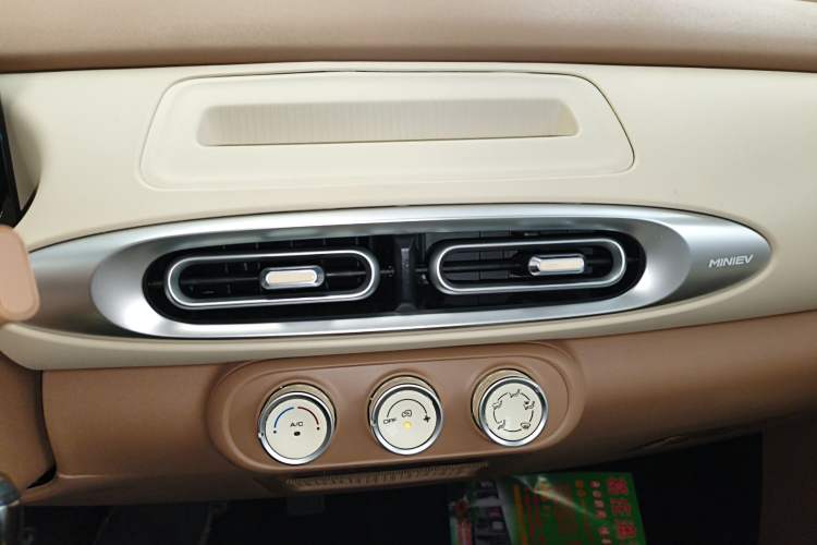 Used Wuling Hongguang MINIEV 2025 Four-Door Version Advanced Edition