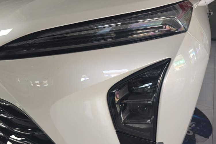 Used Buick GL8 New Energy 2024 Lu Zun Luxury Edition 7-Seater Left Front Headlight