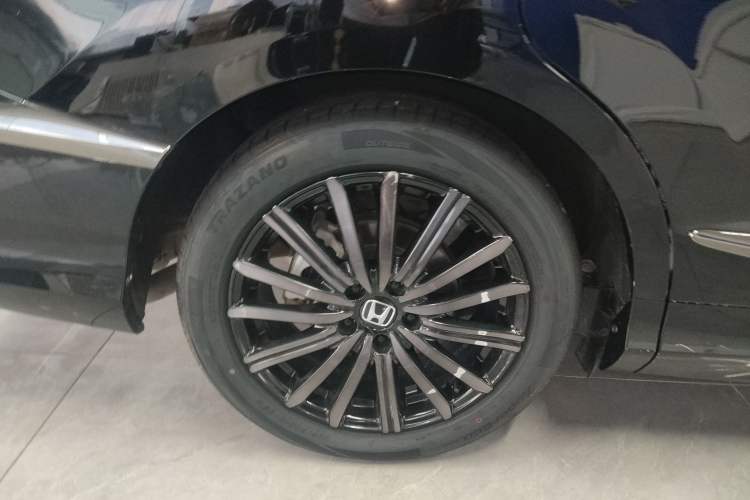 Used Honda Elysion 2024 2.0L eHEV Luxury Edition Exterior 8