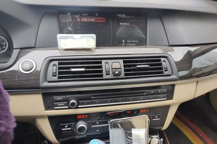 Used BMW 5 Series 2013 530Li Leading Model Audio And AC Panel