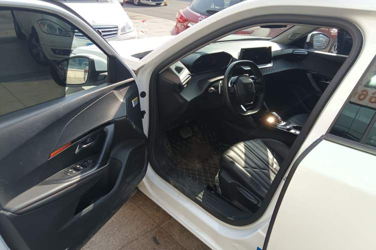 Used Peugeot 2008 2022 230THP THE ONE Driver Seat