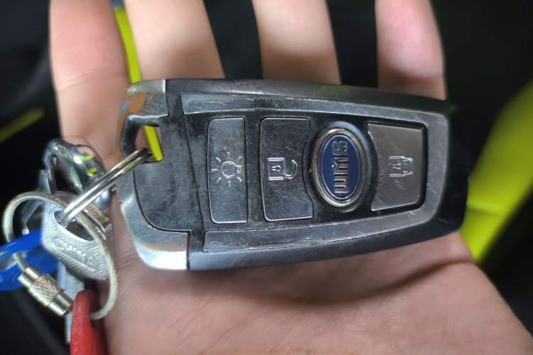 Used SWM Iron Man 2021 1.5T Automatic Star Edition Vehicle Key