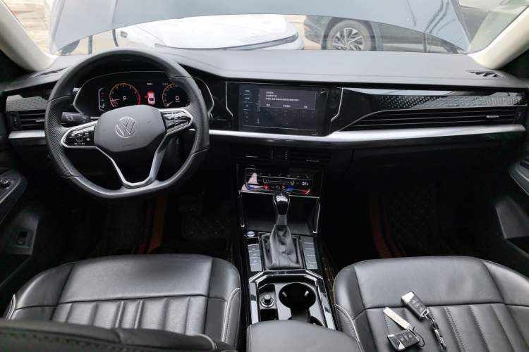 Used Volkswagen Passat 2023 Revised 330TSI Starry Elite Edition Center Console