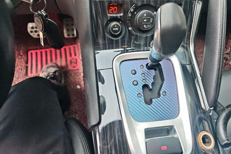 Used Peugeot 3008 2015 1.6THP Automatic Prestige Edition
