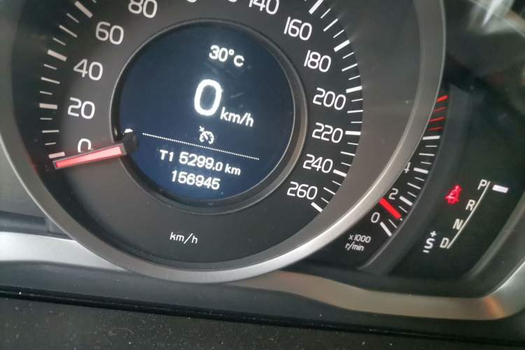 Used Volvo XC60 2016 T5 Smart Upgrade Model
