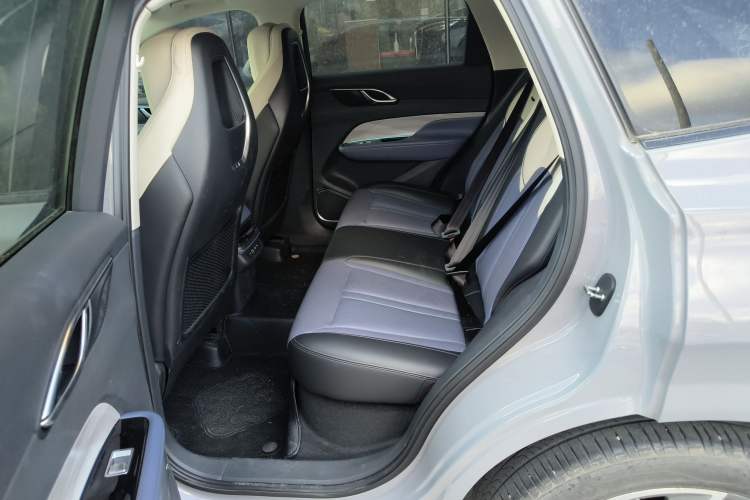 Used Hongqi HS3 2023 2.0T All-Wheel-Drive Youwei Version
