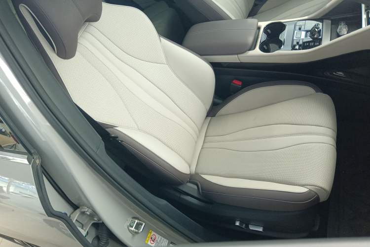 Used BYD Song PLUS New Energy 2025 DM-i 112KM Prestige Model
