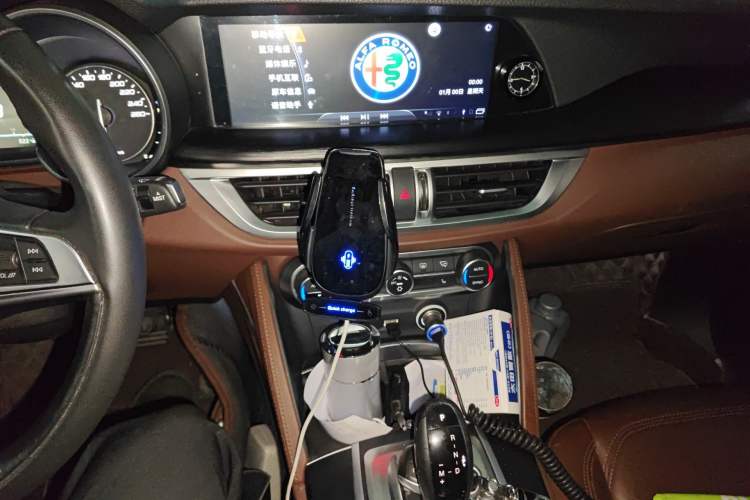 Used Alfa Romeo Stelvio 2017 2.0T 200HP Luxury Edition