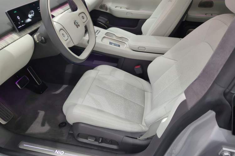 Used Nio ET7 2024 75 kWh Executive Edition Left Front Seat