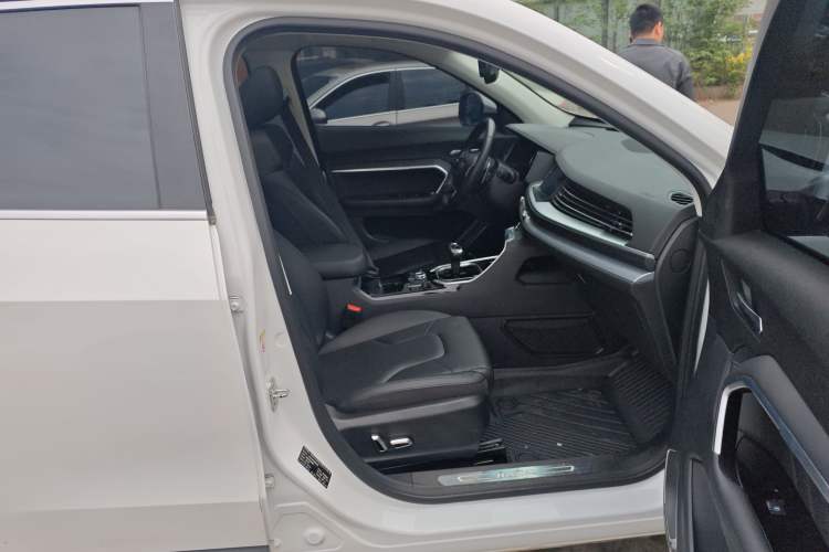 Used Haval H6 2017 Blue Label 2.0T Automatic Two-Wheel Drive Smart Edition