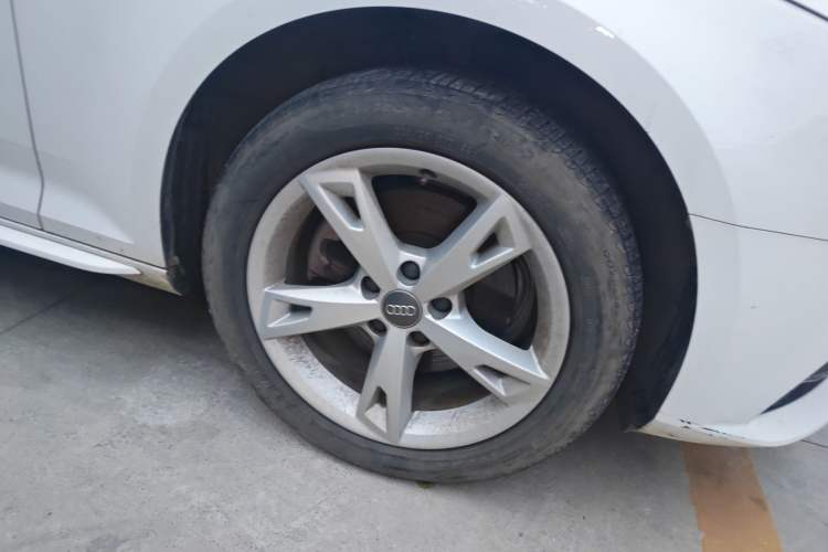 Used Audi A4L 2017 Plus 40 TFSI Fashion Model
