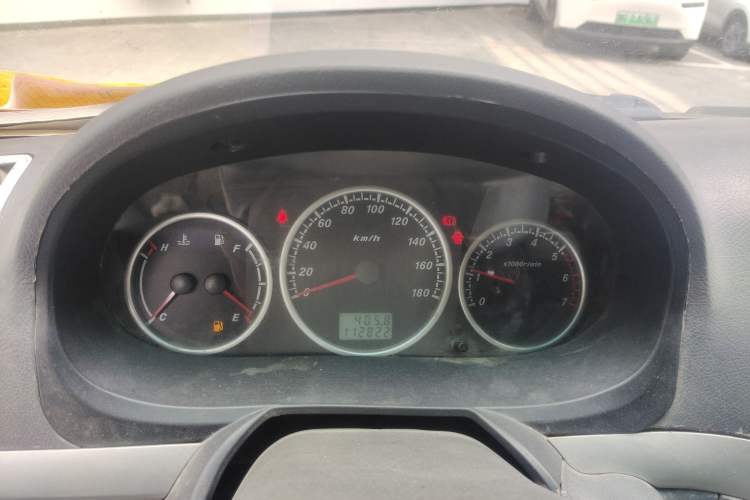 Used Foton Scenic 2014 2.0L Express Classic Short-Wheelbase High-Roof 491EQ4A