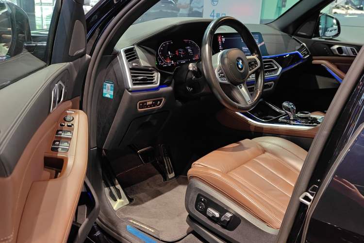 Used BMW X5 2019 xDrive40i M Sport U.S. specification

