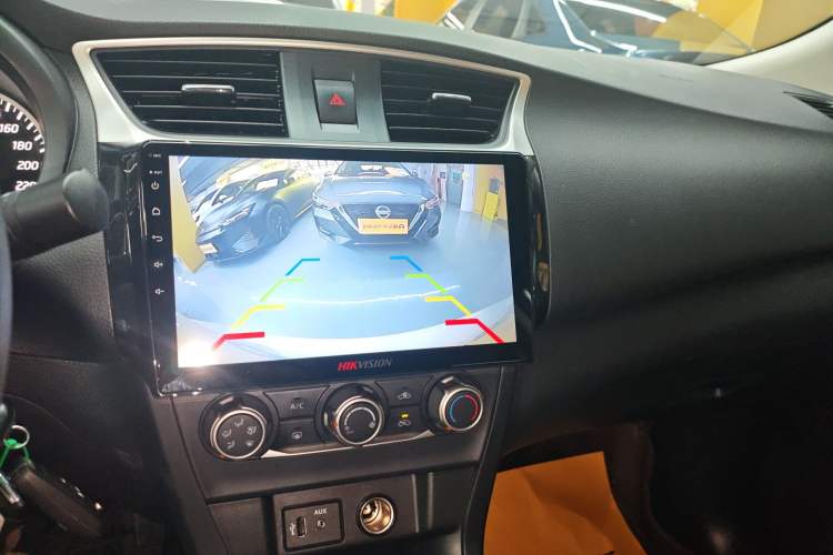 Used Nissan Sylphy 2024 Classic 1.6XE CVT Comfort Edition Audio And AC Panel