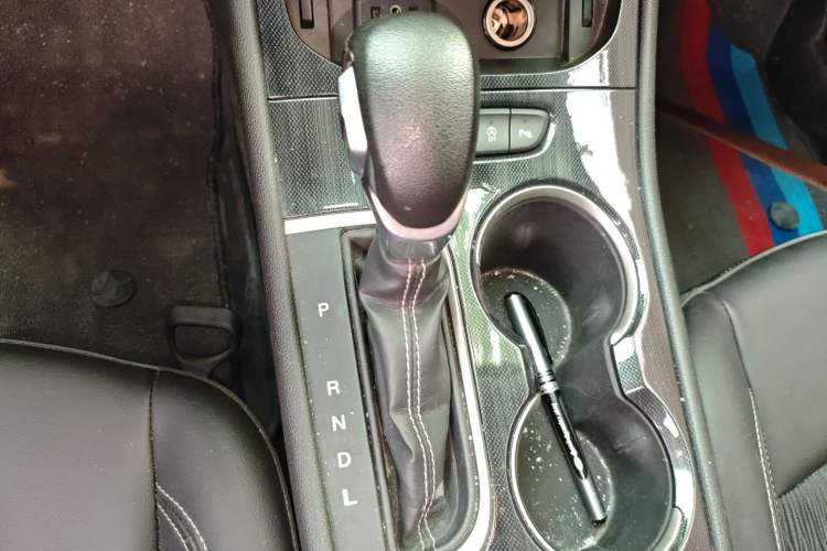 Used Buick Verano 2020 20T CVT Leading Edition Gear Lever