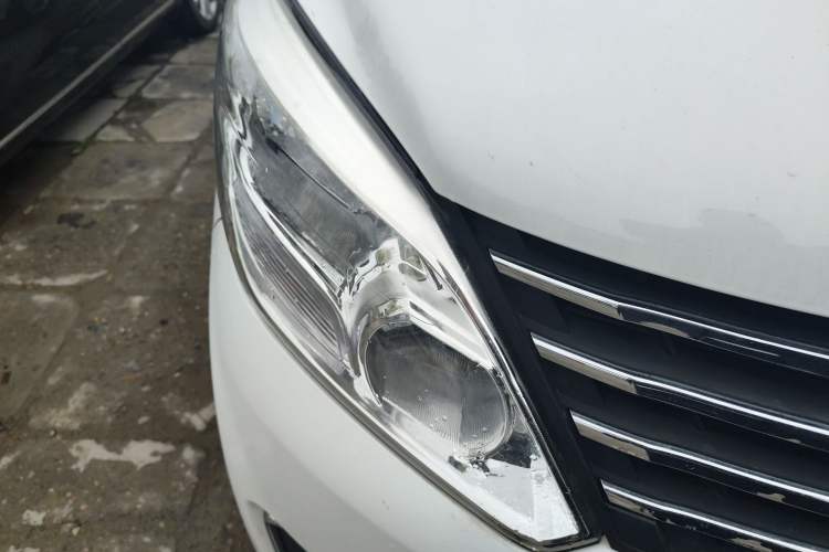 Used FORTHING F600 2016 F600L 1.5T Luxury Model Right Front Headlight