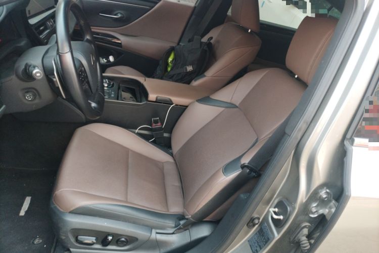 Used Lexus ES 2023 200 Excellence Edition