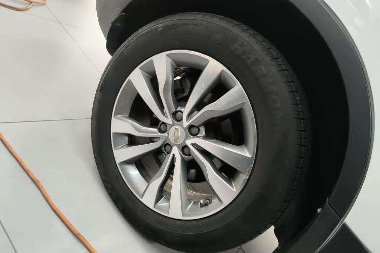 Used Geely Auto Emgrand X7 Sport 2016 1.8TD Automatic ZhiShang Model