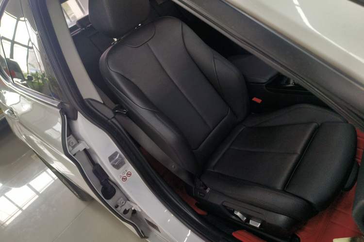 Used BMW 3 Series GT 2018 320i Sport Edition
