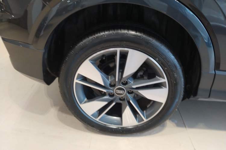 Used Audi Q2L 2024 35TFSI Fashionable and Elegant Version
