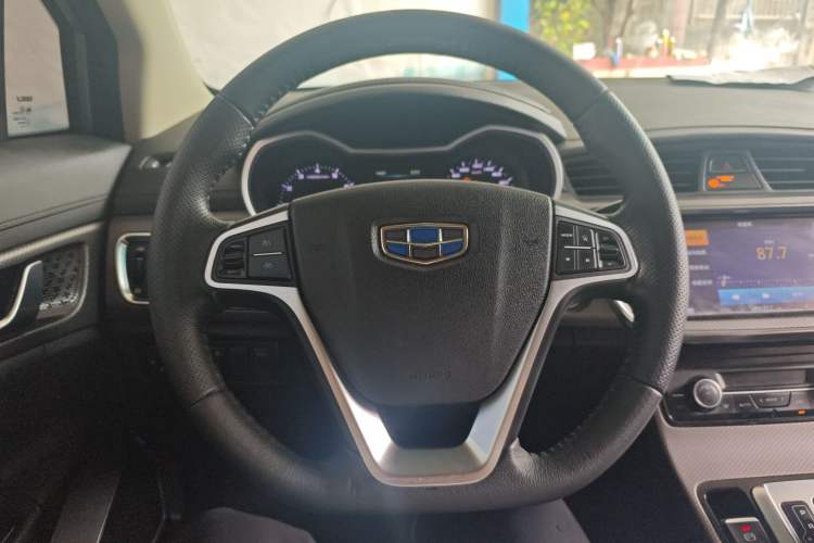 Used Geely Auto Emgrand GS 2016 Elegant Edition 1.8L Automatic LingShang Model Steering Wheel