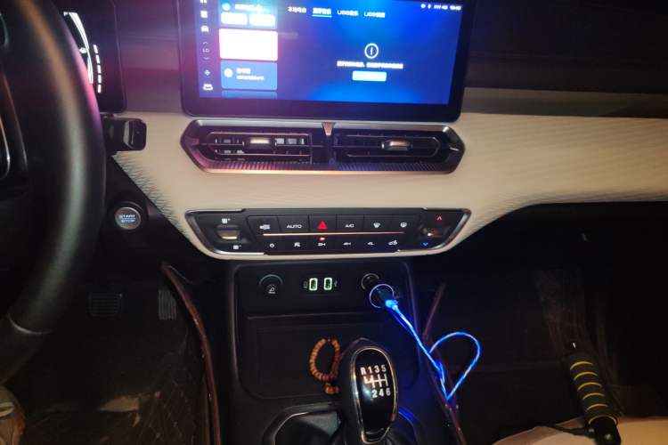 Used Great Wall King Kong Poer 2022 2.0T Manual Gasoline 4x4 Navigation Version Standard Cab GW4C20B