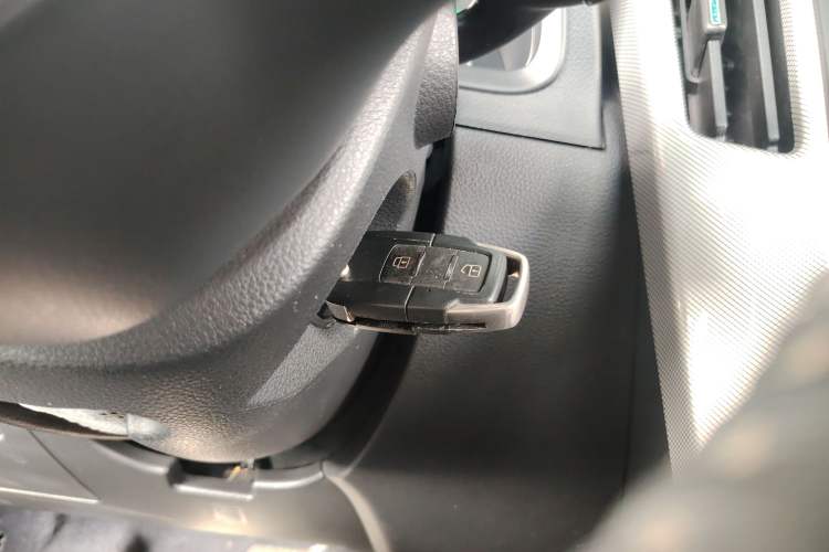 Used Luxgen U6 SUV 2015 1.8T Fashion Edition
