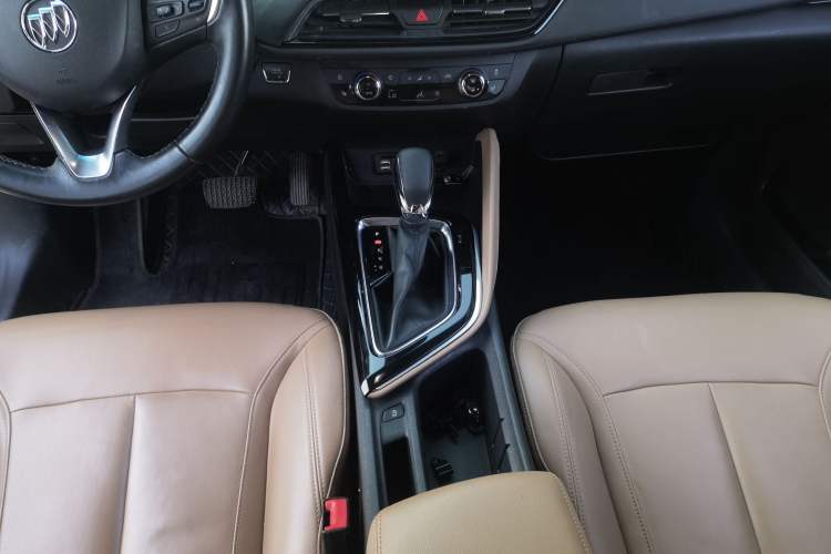 Used Buick GL6 2021 323T Mild Hybrid Connect Prestige Model
