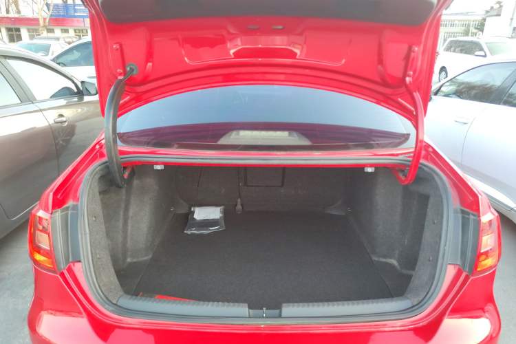 Used Volkswagen Sagitar 2013 2.0 TSI GLI
