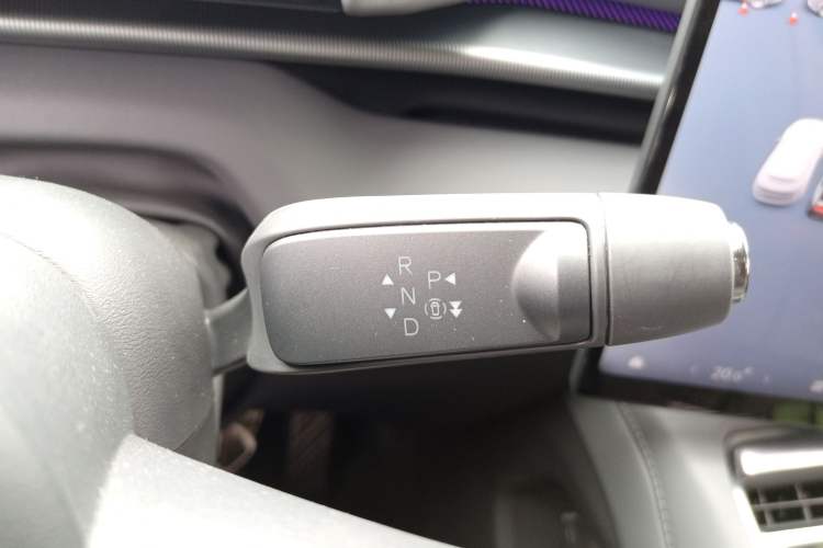 Used XPeng P7 2025 Model—750 All-Wheel-Drive High-Performance Ultra
