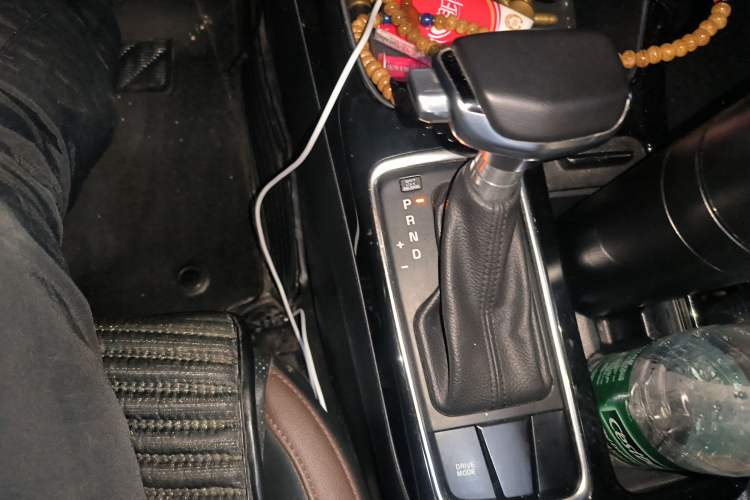 Used Kia K4 2017 1.8L Automatic GL Gear Lever